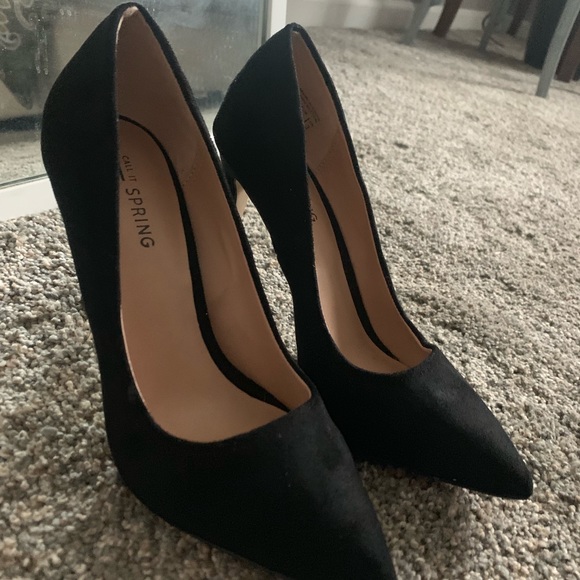 Black pumps - Picture 2 of 5